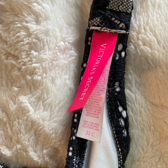 5/$25 Victoria’s Secret 32c bikini halter push up - Picture 3 of 4